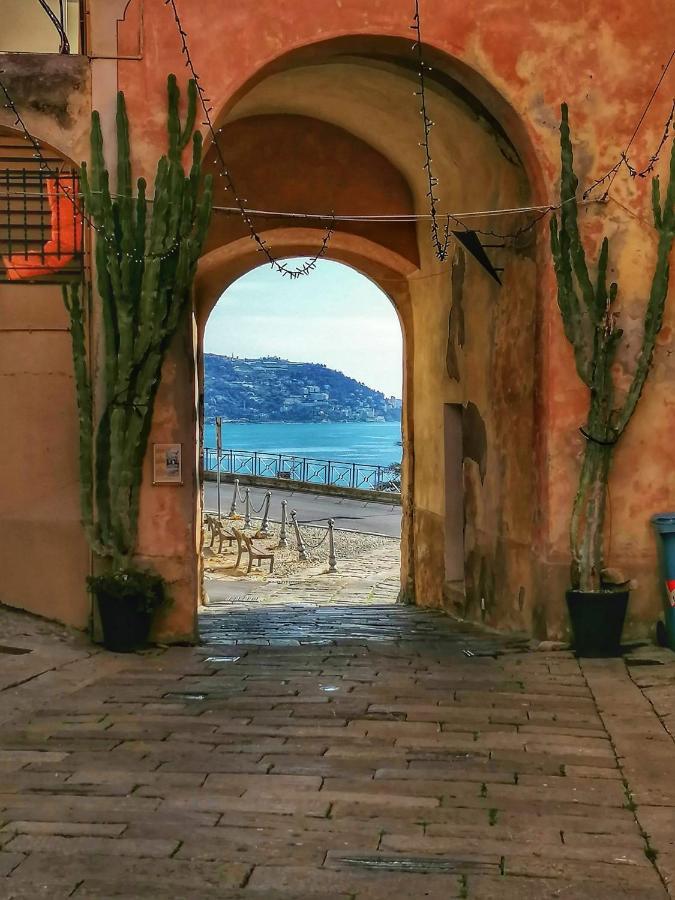 Vialunga Apartment In The Old Town Bordighera Esterno foto